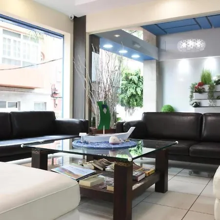 Tpl Interior Studio, Wifi, Only 50 Meters To Las Canteras Beach *