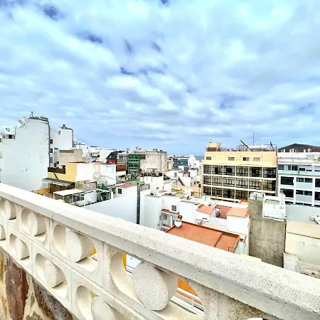 Tpl Interior Studio, Wifi, Only 50 Meters To Las Canteras Beach * Las Palmas